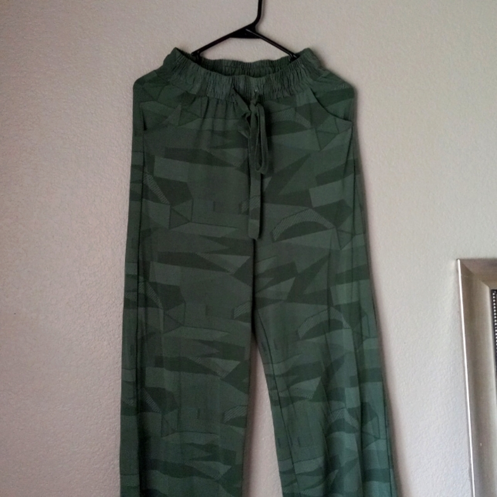 Maxi pants